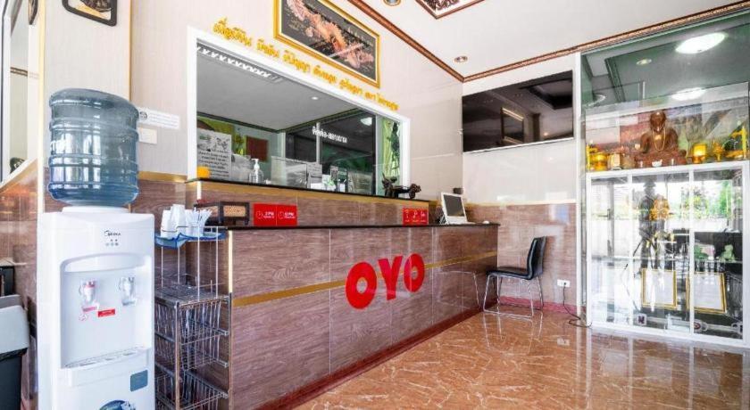 Oyo 836 Pk Residence Саттахіп Екстер'єр фото