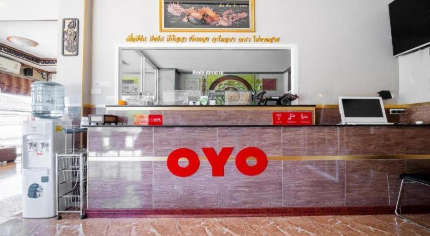Oyo 836 Pk Residence Саттахіп Екстер'єр фото